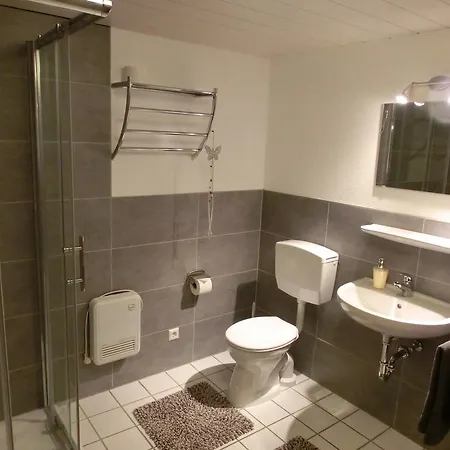 Ferienweingut Rainer Hirschen * Burg (Bernkastel-Wittlich)