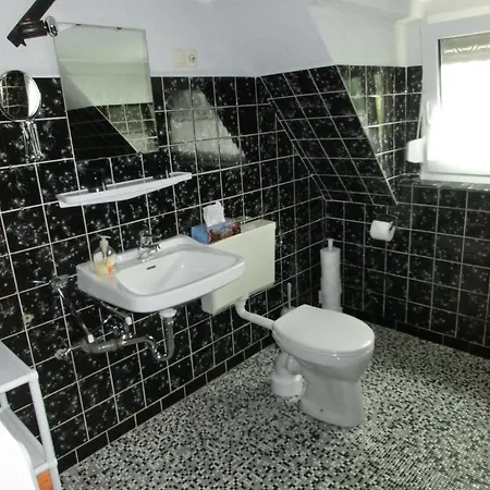 Ferienweingut Rainer Hirschen * Burg (Bernkastel-Wittlich)