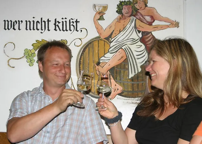 Ferienweingut Rainer Hirschen *